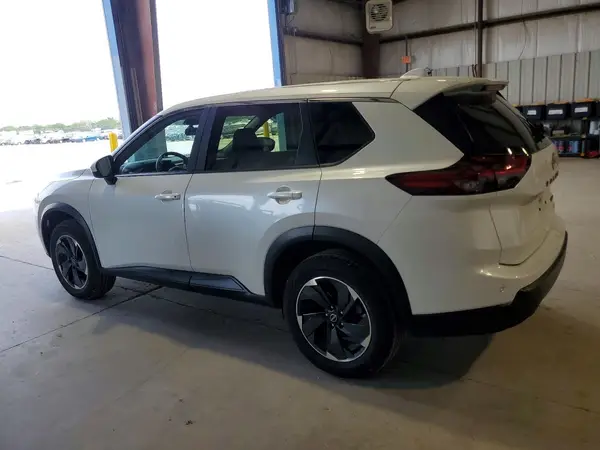 JN8BT3BB0RW436216 2024 NISSAN ROGUE - Image 2