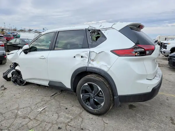 JN8BT3BB0RW439214 2024 NISSAN ROGUE - Image 2