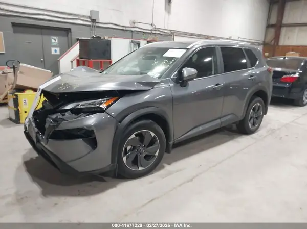 JN8BT3BB0SW153692 2025 NISSAN ROGUE - Image 2