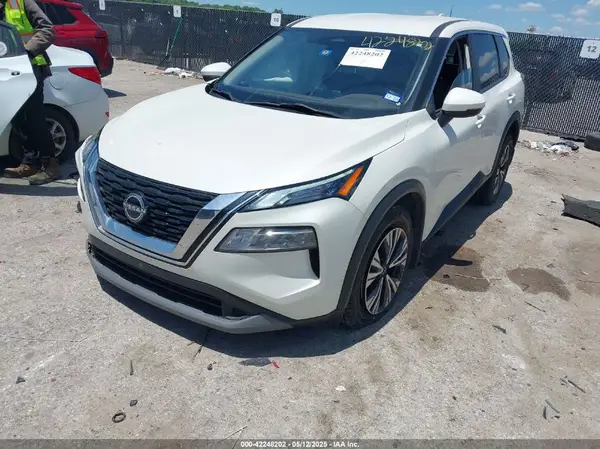 JN8BT3BB1PW186689 2023 NISSAN ROGUE - Image 2