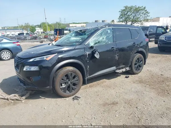 JN8BT3BB1PW214975 2023 NISSAN ROGUE - Image 2