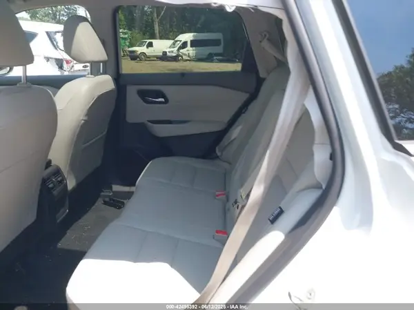 JN8BT3BB1PW492968 2023 NISSAN ROGUE - Image 8