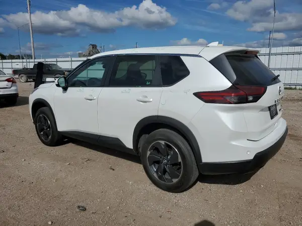 JN8BT3BB1RW420624 2024 NISSAN ROGUE - Image 2