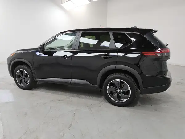 JN8BT3BB1RW421062 2024 NISSAN ROGUE - Image 2