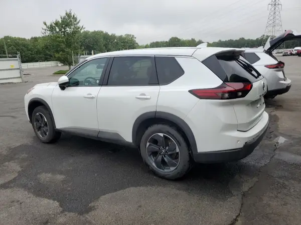 JN8BT3BB1RW424110 2024 NISSAN ROGUE - Image 2