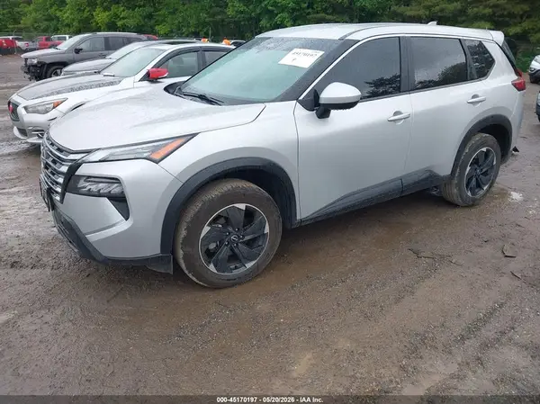 JN8BT3BB1RW429744 2024 NISSAN ROGUE - Image 2