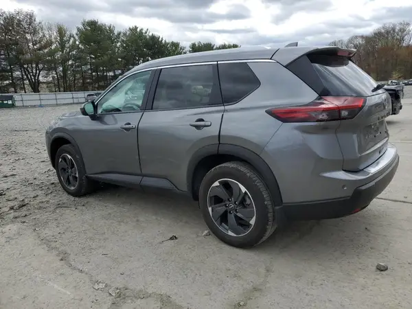 JN8BT3BB1RW435981 2024 NISSAN ROGUE - Image 2