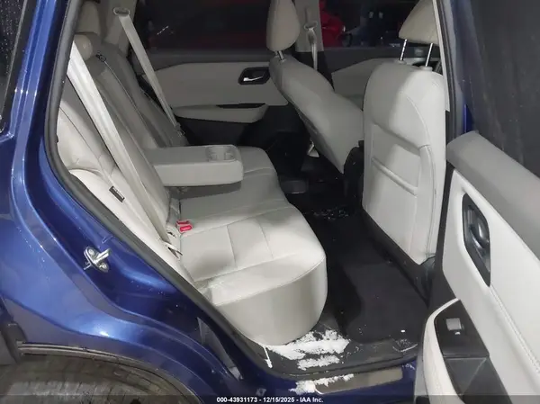 JN8BT3BB2NW332465 2022 NISSAN ROGUE - Image 8