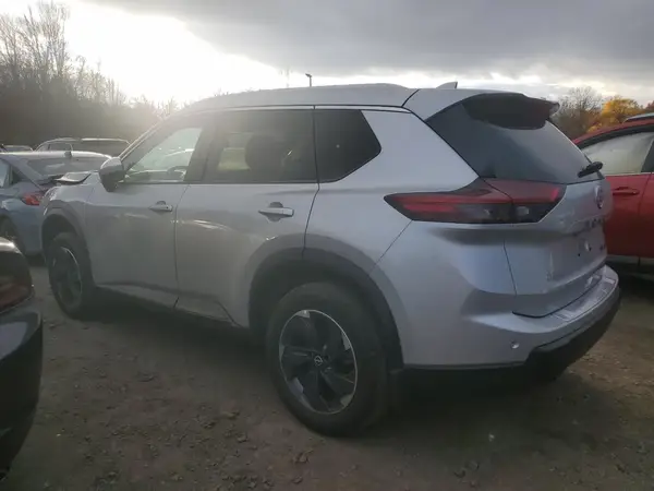 JN8BT3BB2RW176806 2024 NISSAN ROGUE - Image 2
