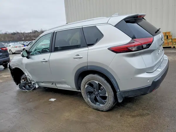JN8BT3BB2RW180158 2024 NISSAN ROGUE - Image 2