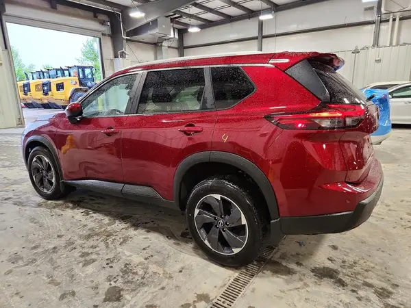 JN8BT3BB2RW184338 2024 NISSAN ROGUE - Image 2