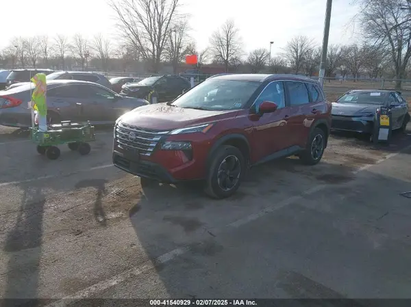 JN8BT3BB2RW184386 2024 NISSAN ROGUE - Image 2