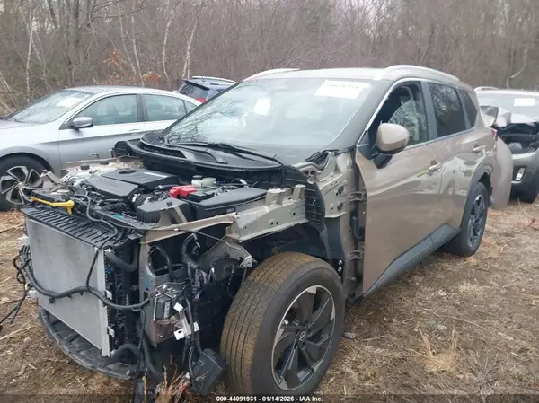 JN8BT3BB2RW285234 2024 NISSAN ROGUE - Image 2