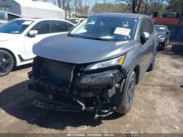 JN8BT3BB2RW425329 2024 NISSAN ROGUE - Image 2