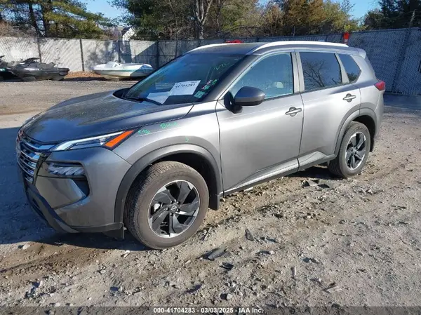 JN8BT3BB2RW427047 2024 NISSAN ROGUE - Image 2