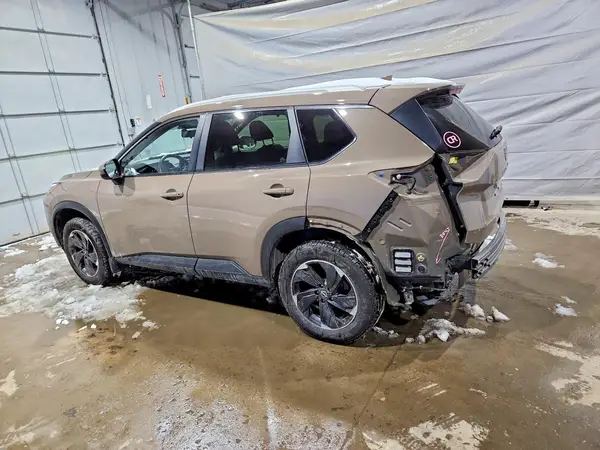 JN8BT3BB2RW427209 2024 NISSAN ROGUE - Image 2