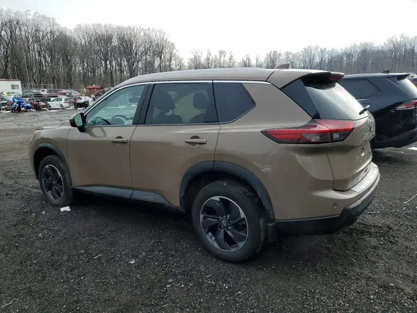 JN8BT3BB2RW430269 2024 NISSAN ROGUE - Image 2