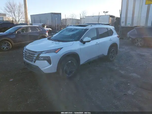 JN8BT3BB2RW443488 2024 NISSAN ROGUE - Image 2