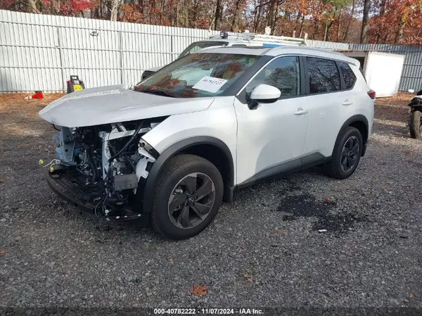 JN8BT3BB2RW445998 2024 NISSAN ROGUE - Image 2