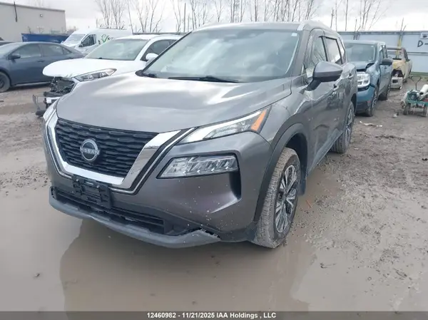 JN8BT3BB3NW333186 2022 NISSAN ROGUE - Image 2