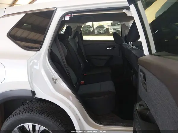JN8BT3BB3PW351027 2023 NISSAN ROGUE - Image 8