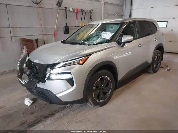JN8BT3BB3RW172067 2024 NISSAN ROGUE - Image 2