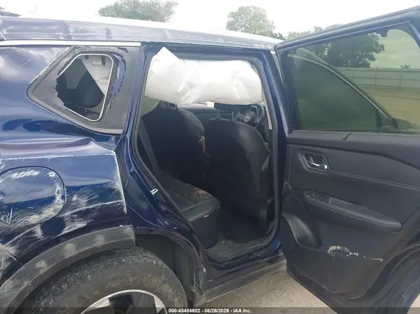 JN8BT3BB3RW420821 2024 NISSAN ROGUE - Image 8