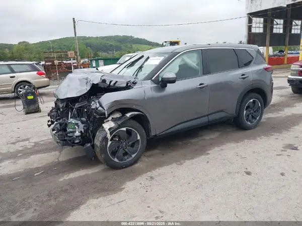 JN8BT3BB3RW421757 2024 NISSAN ROGUE - Image 2