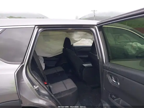 JN8BT3BB3RW421757 2024 NISSAN ROGUE - Image 8