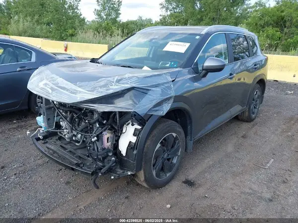 JN8BT3BB3RW431835 2024 NISSAN ROGUE - Image 2
