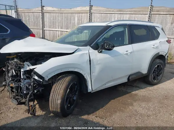 JN8BT3BB3SW144324 2025 NISSAN ROGUE - Image 2