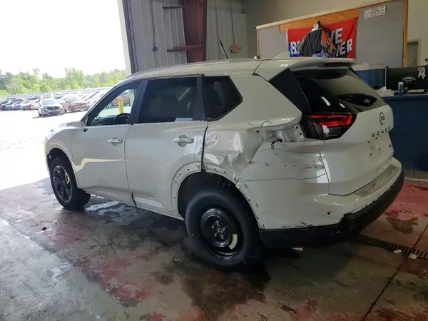 JN8BT3BB3SW144470 2025 NISSAN ROGUE - Image 2