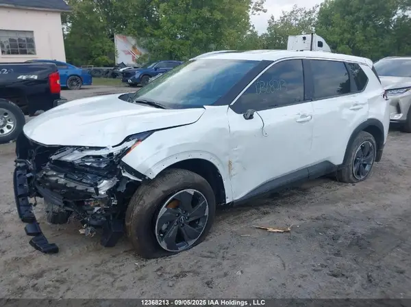 JN8BT3BB3SW428830 2025 NISSAN ROGUE - Image 2