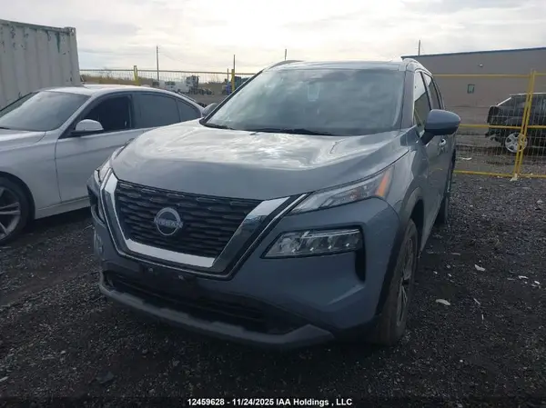 JN8BT3BB4NW331172 2022 NISSAN ROGUE - Image 2