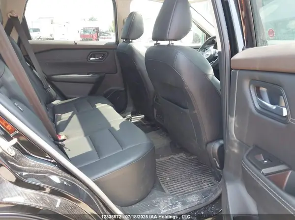 JN8BT3BB4NW333570 2022 NISSAN ROGUE - Image 8