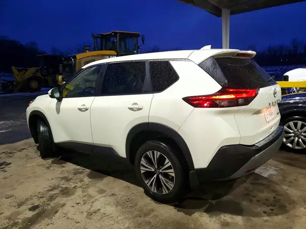JN8BT3BB4PW473296 2023 NISSAN ROGUE - Image 2