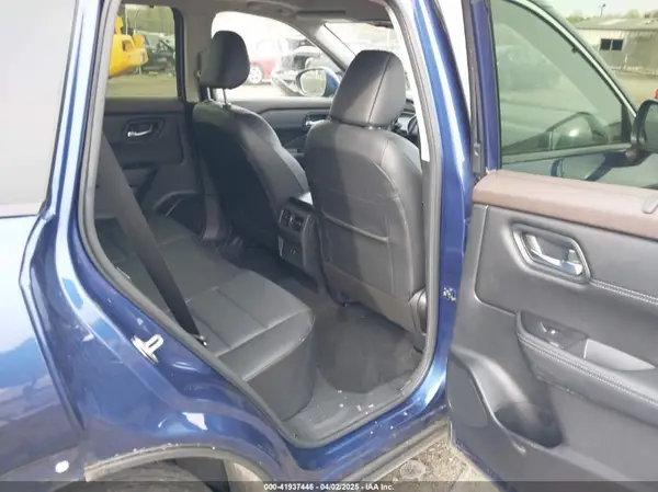 JN8BT3BB4PW496416 2023 NISSAN ROGUE - Image 8