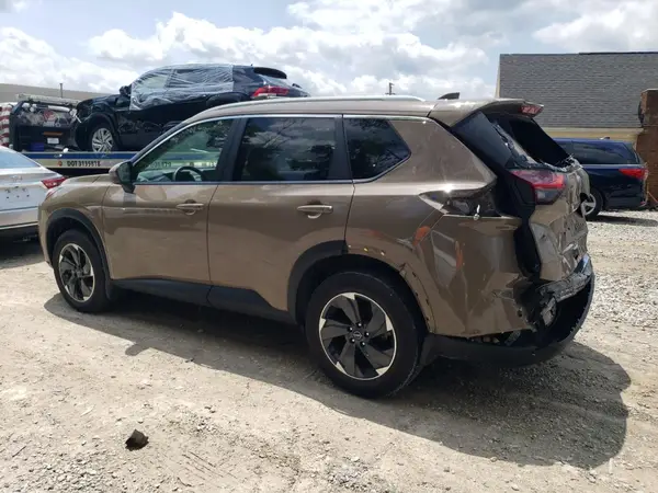 JN8BT3BB4RW280097 2024 NISSAN ROGUE - Image 2