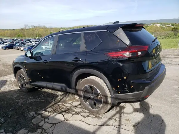 JN8BT3BB4RW289298 2024 NISSAN ROGUE - Image 2