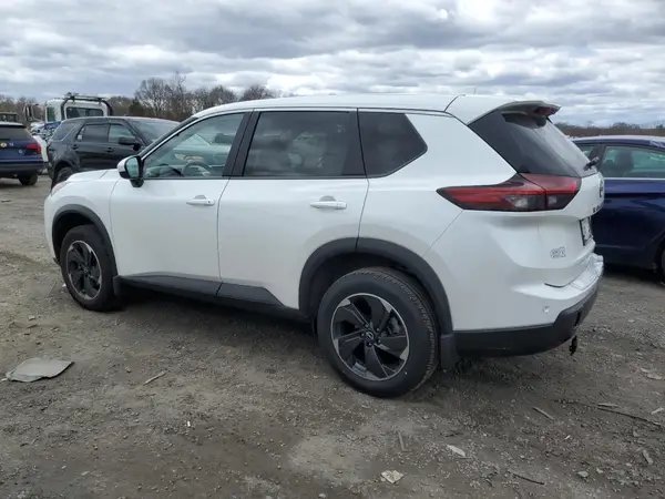 JN8BT3BB4RW422805 2024 NISSAN ROGUE - Image 2