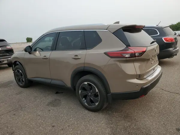 JN8BT3BB4RW427745 2024 NISSAN ROGUE - Image 2