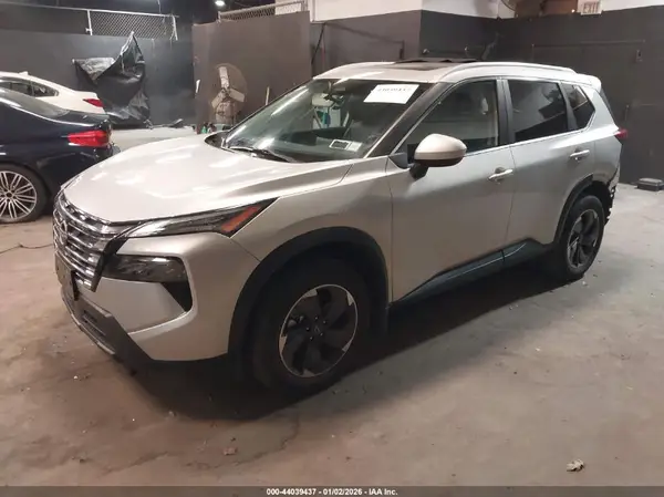JN8BT3BB4RW445484 2024 NISSAN ROGUE - Image 2