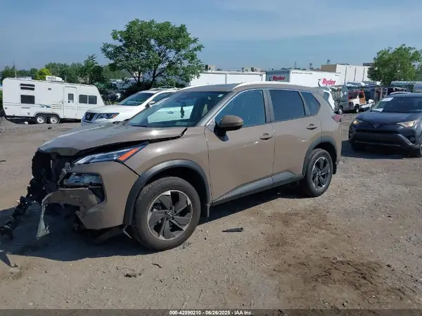 JN8BT3BB4RW446280 2024 NISSAN ROGUE - Image 2