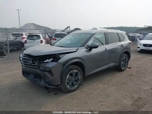 JN8BT3BB4SW157941 2025 NISSAN ROGUE - Image 2