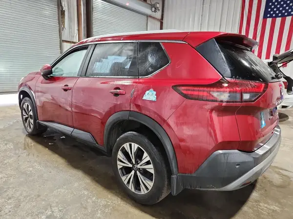JN8BT3BB5NW332587 2022 NISSAN ROGUE - Image 2