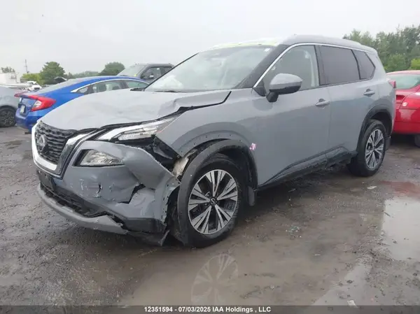 JN8BT3BB5NW333710 2022 NISSAN ROGUE - Image 2