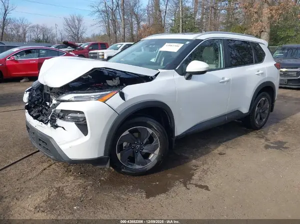 JN8BT3BB5RW286278 2024 NISSAN ROGUE - Image 2