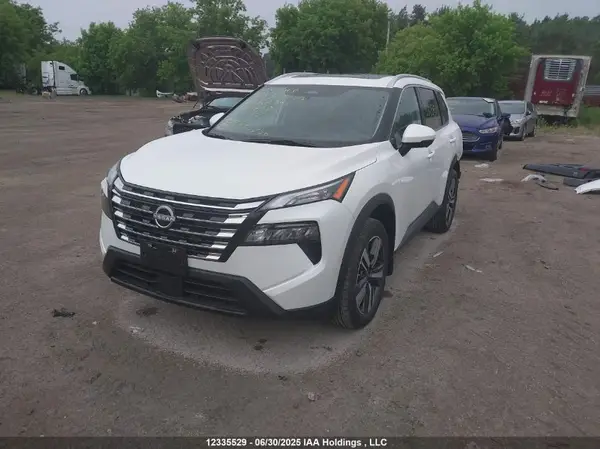 JN8BT3BB5RW287608 2024 NISSAN ROGUE - Image 2