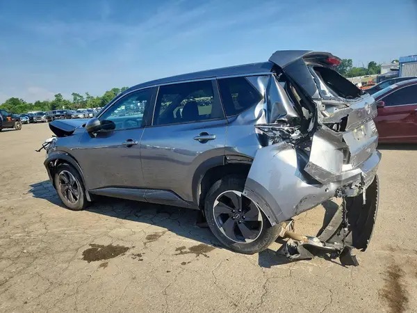 JN8BT3BB5RW288855 2024 NISSAN ROGUE - Image 2