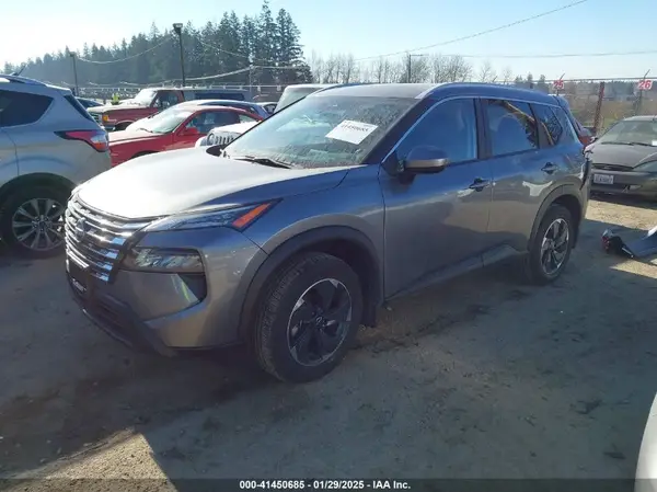 JN8BT3BB5RW290444 2024 NISSAN ROGUE - Image 2